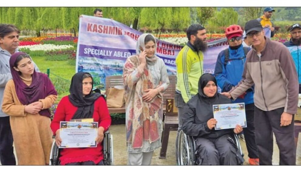 kmba-hosts-wheelchair-race-in-srinagar