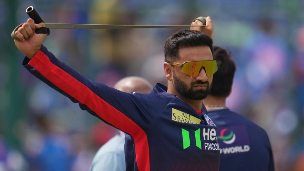 auqib-nabi:-‘there-will-be-expectations,-but-i-am-focusing-on-my-work’