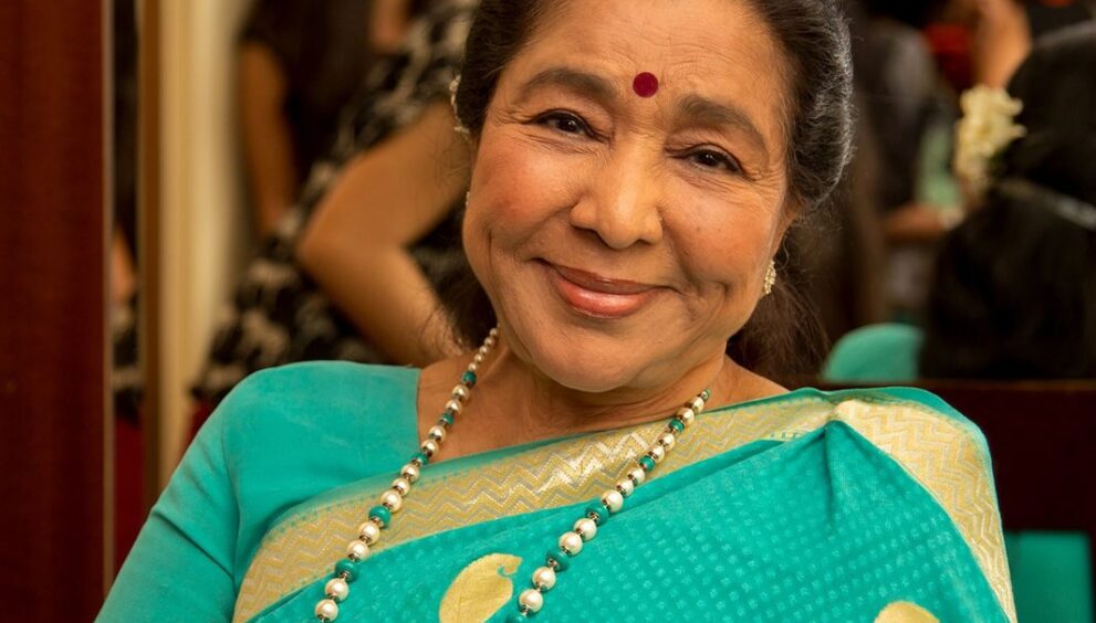 asha-bhosle:-playful,-plaintive-or-pop,-india’s-voice-for-every-mood-falls-silent