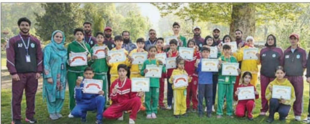 dps-srinagar-holds-‘go-green’-cross-country-run