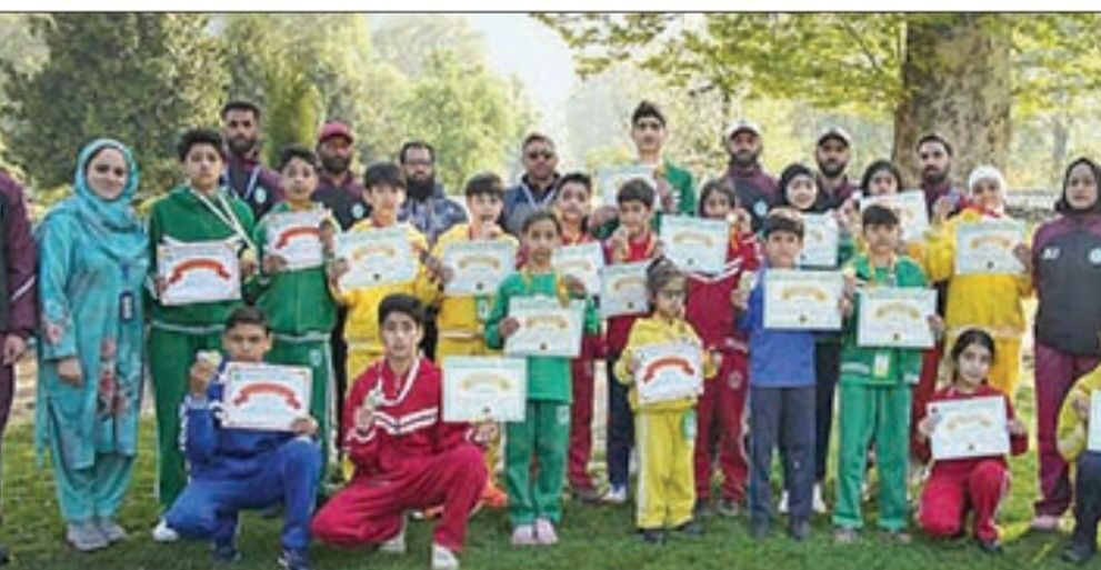 dps-srinagar-holds-‘go-green’-cross-country-run
