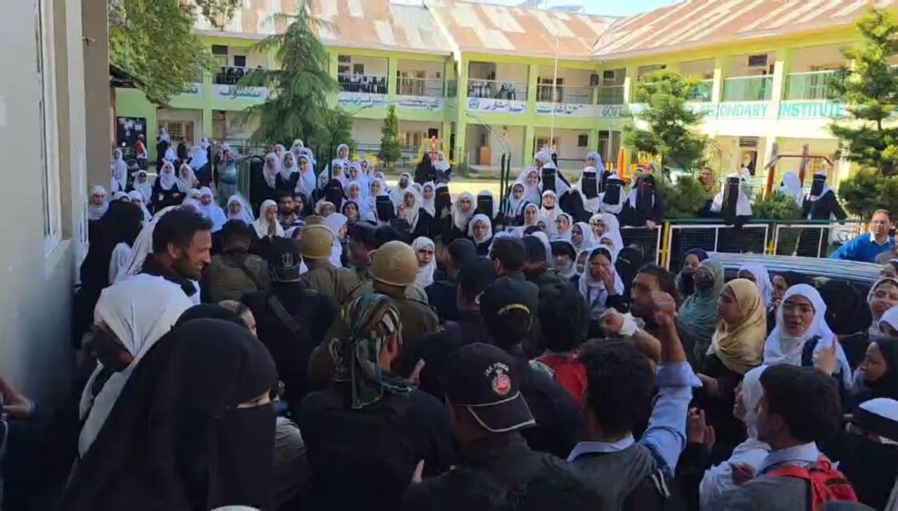 sopore-lecturer-suspended,-police-file-case-after-student-alleges-harassment