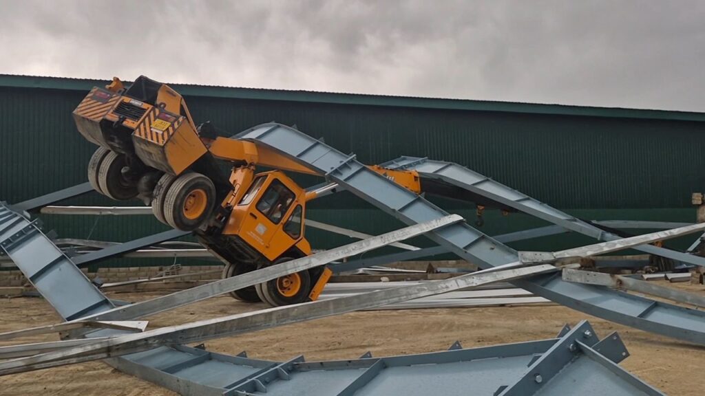 gusty-winds-sweep-kashmir,-wreak-havoc,-damage-property