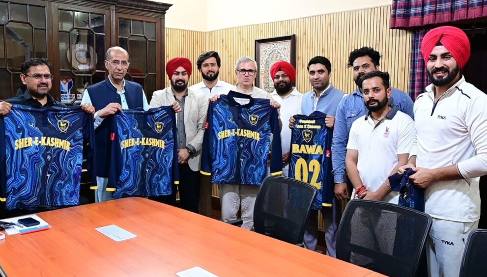 cm-omar-abdullah-unveils-sher-i-kashmir-cricket-club-jersey,-releases-wildlife-publication