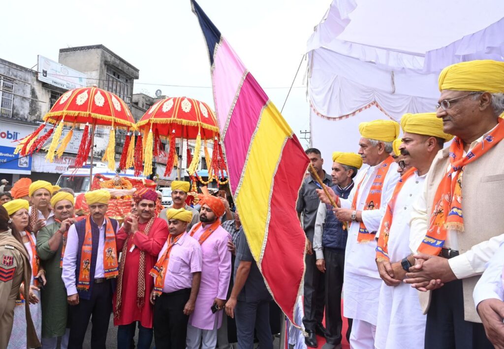 lg-manoj-sinha-flags-off-shobha-yatra-in-jammu