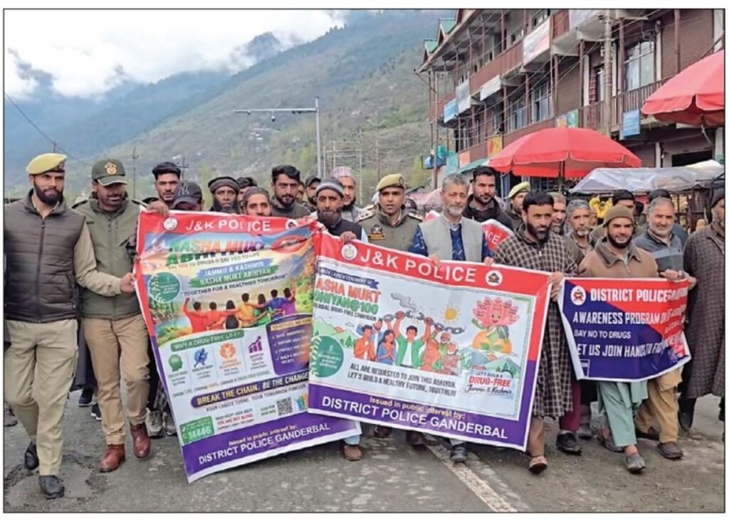ganderbal-police-hold-‘nasha-mukt’-drives-across-district