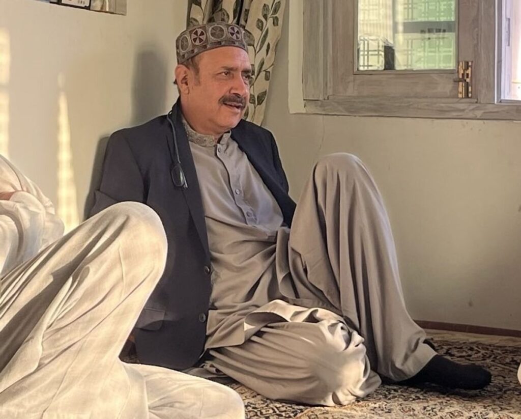 between-appearance-and-essence